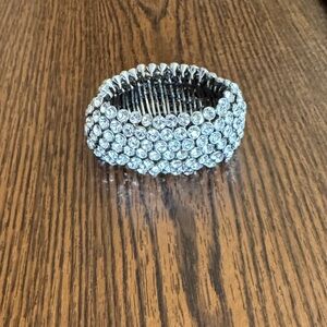 Vintage- Sparkling Silver Rhinestone Bracelet. Beautiful on.